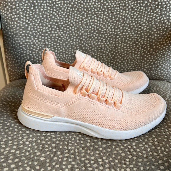 Brand New Never Worn APL Techloom Breeze Sneakers Size 8 - Picture 3 of 6